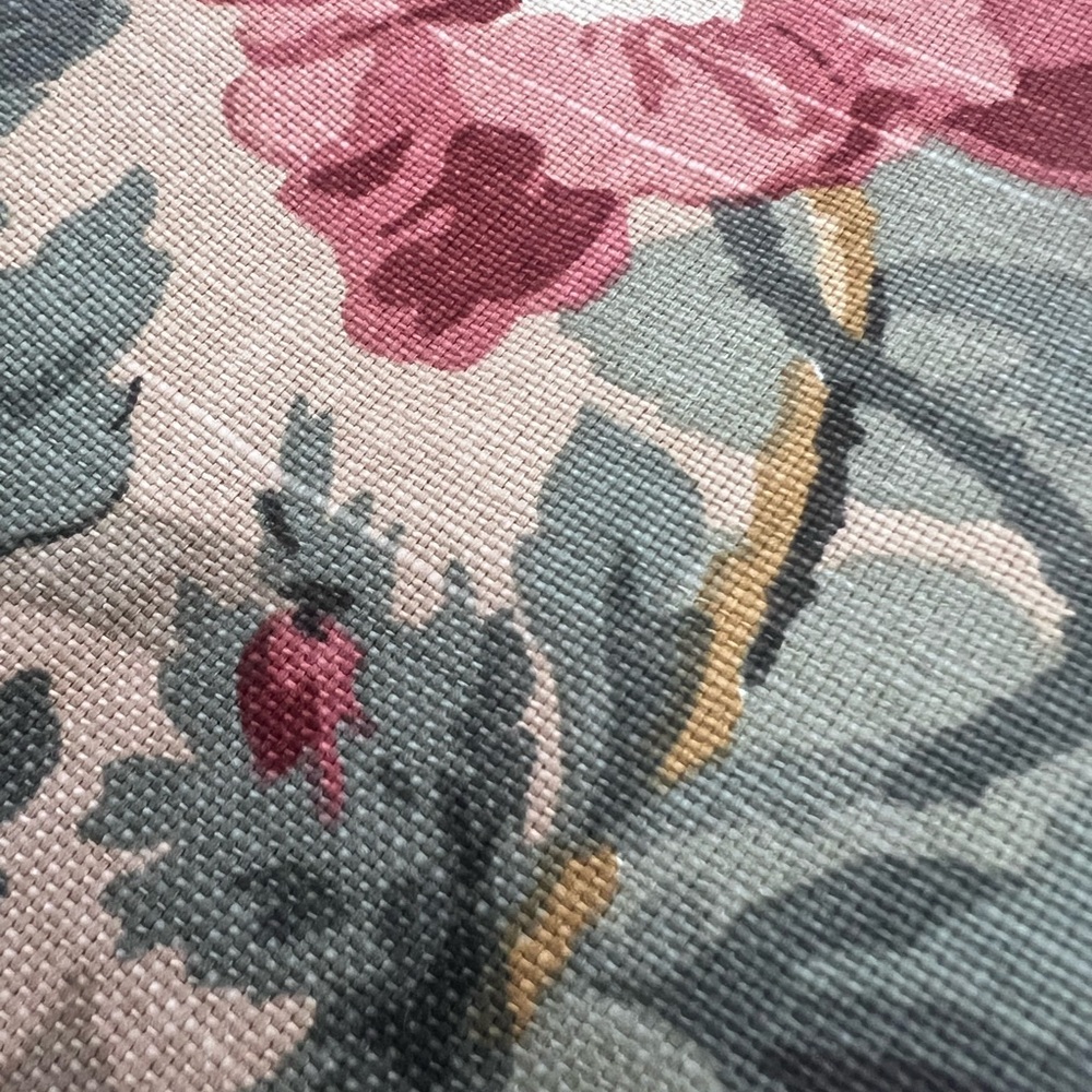 P Kaufmann Upholstery Fabric 1 yard Screen Printed English Cottage Floral Roses - Picture 4 of 9